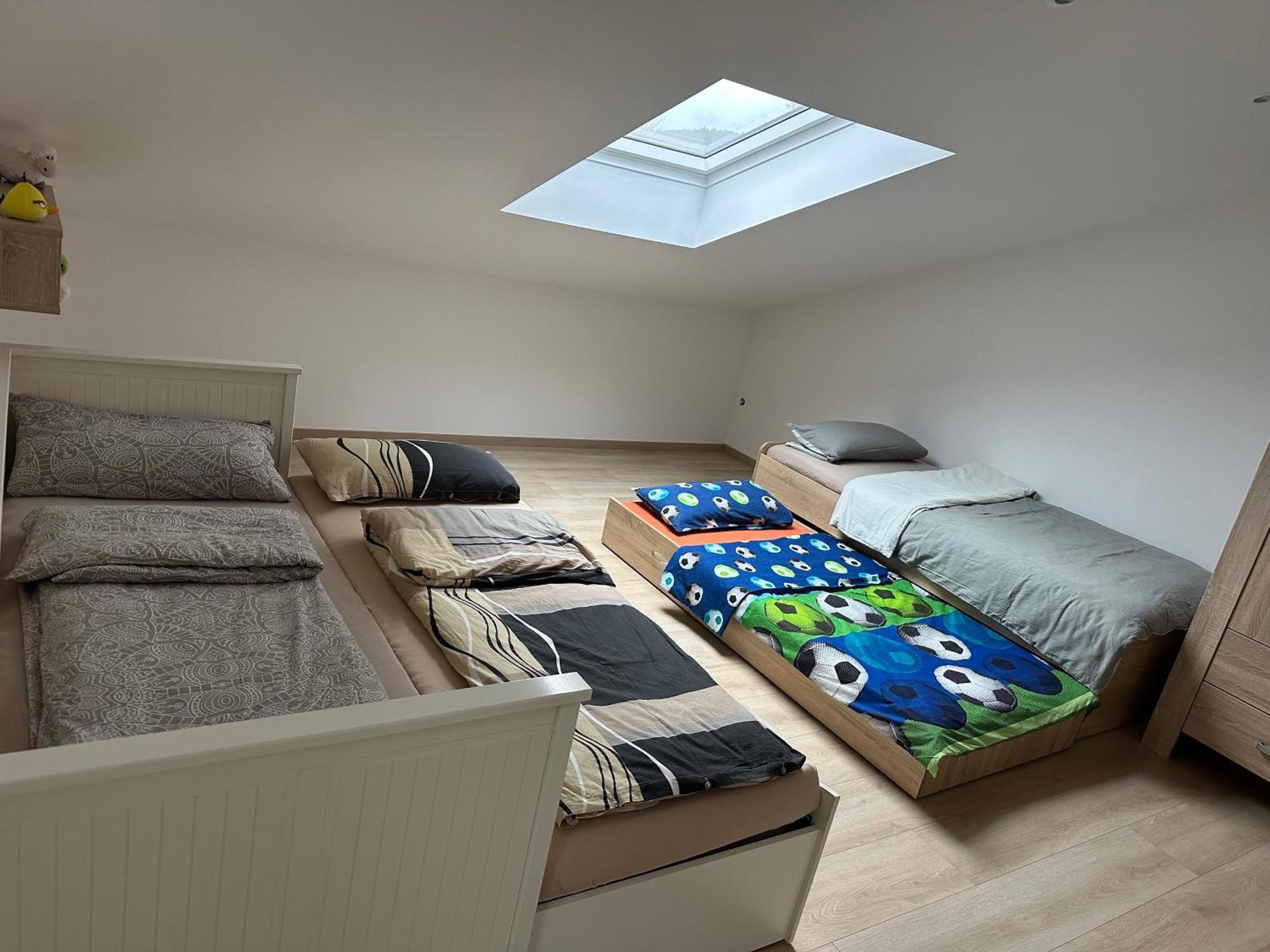 Grosse Ferienwohnung Gaestehaus Neubau Merzig 120M2 Εξωτερικό φωτογραφία