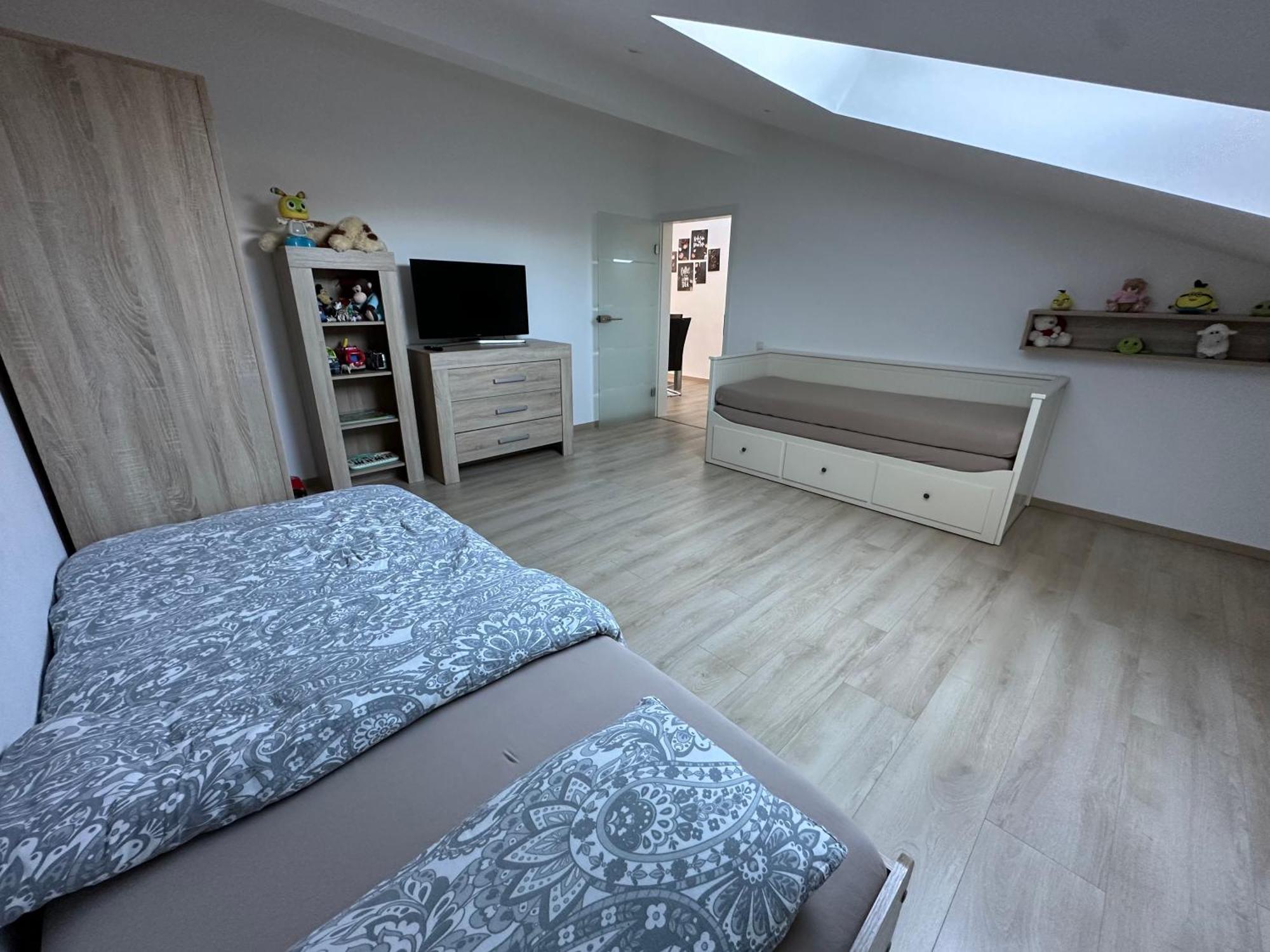 Grosse Ferienwohnung Gaestehaus Neubau Merzig 120M2 Εξωτερικό φωτογραφία